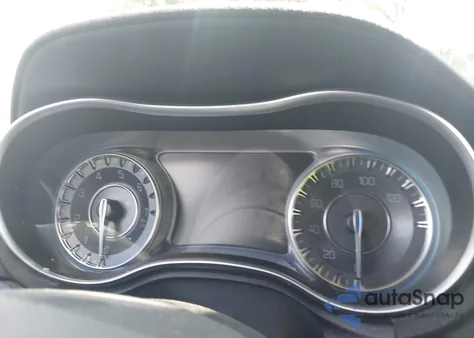 2017 Chrysler 300C z USA, uszkodzony, nr VIN 2C3CCAEG2HH586809